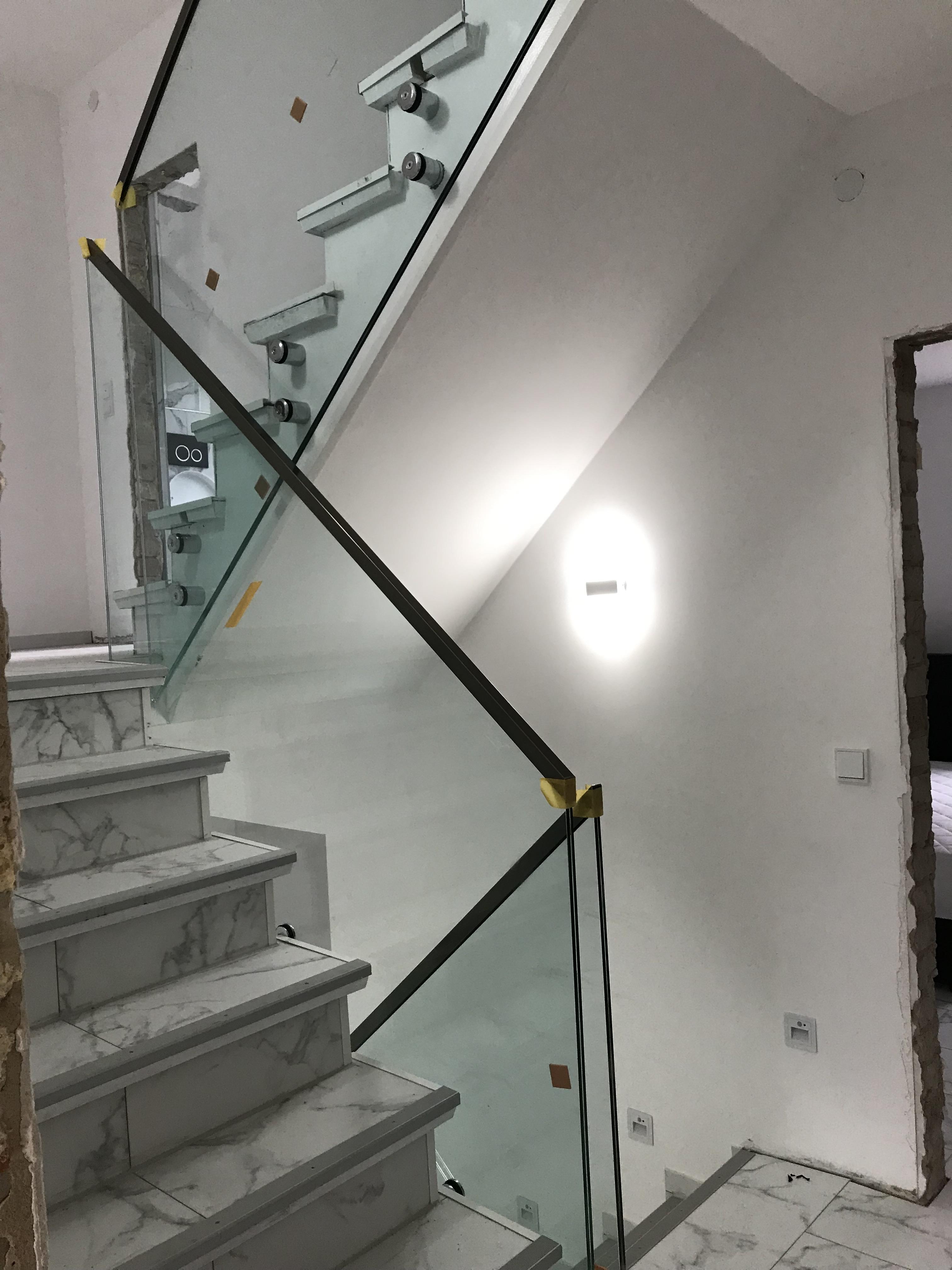 Glasgeländer Image
