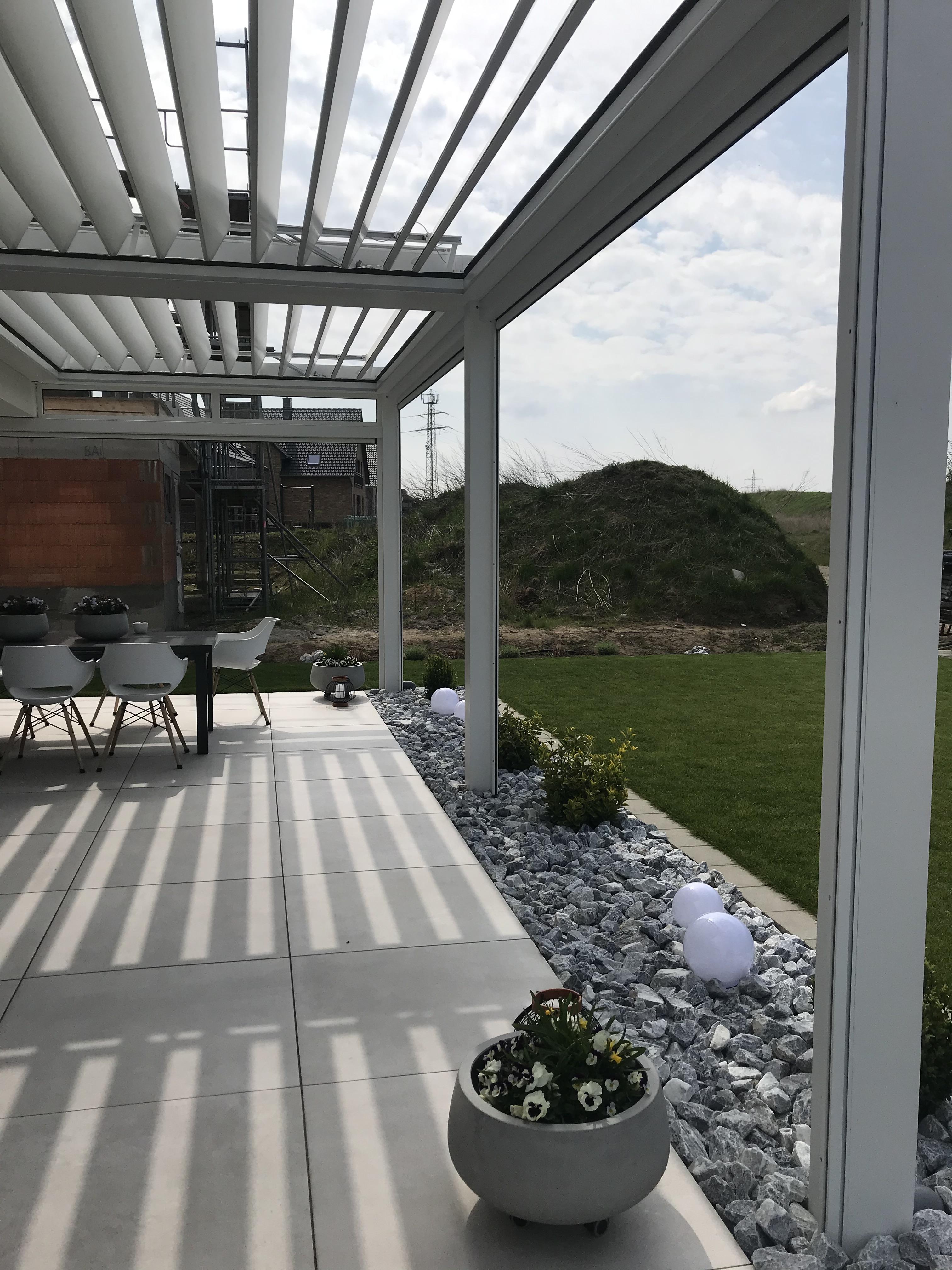Bioklimatisches Lamellendach Image