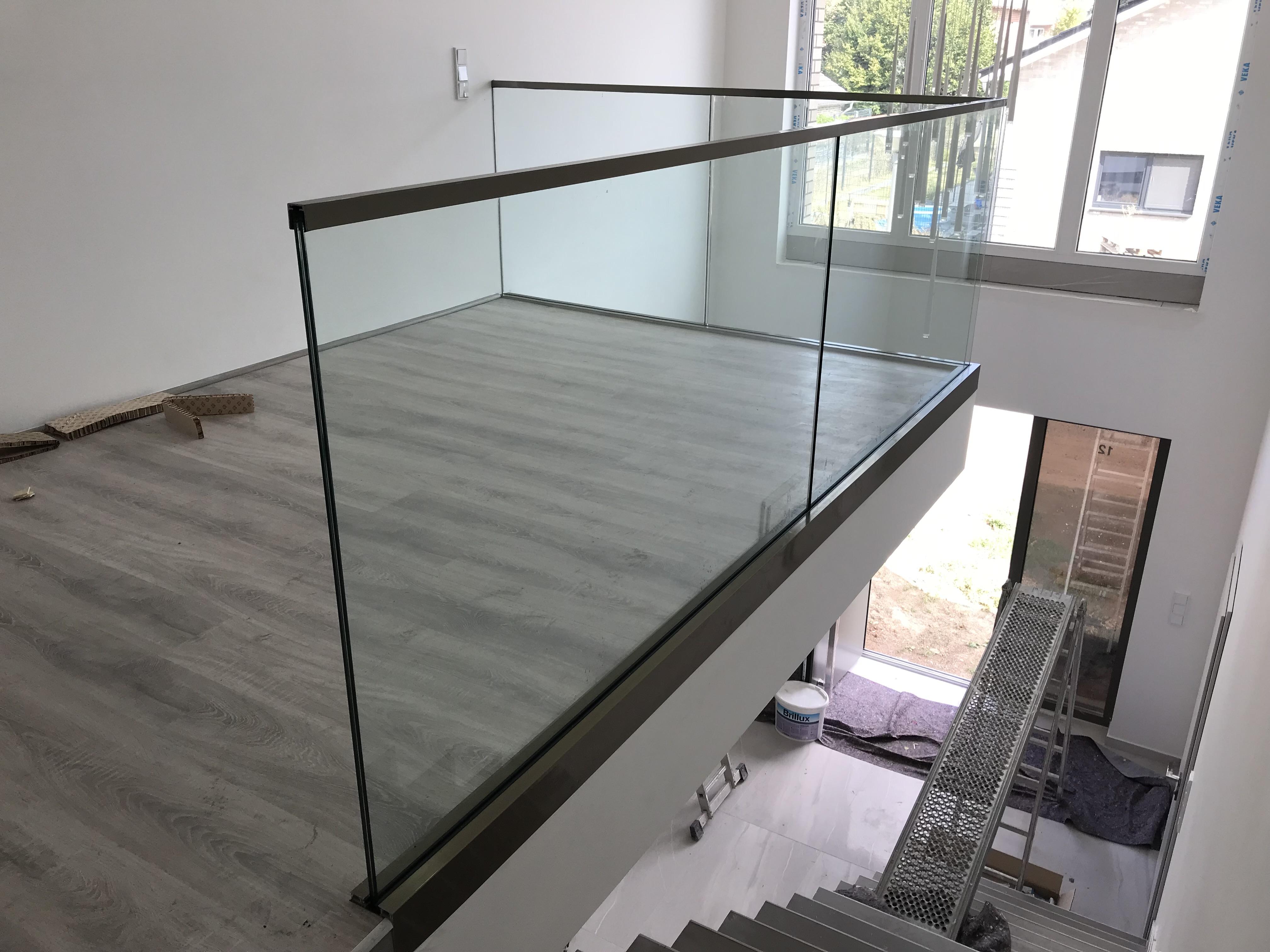 Glasgeländer Image